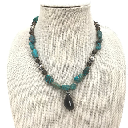 Vintage Turquoise Black Pendants & Stone Necklace Toggle Clasp single strand