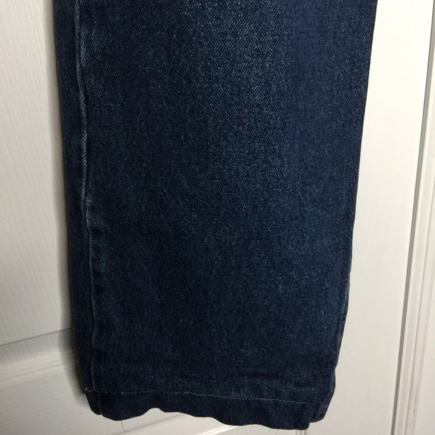 Wrangler Loose Fit Straight Leg Jeans Size 36" x 27" Denim Dark Wash HEMMED