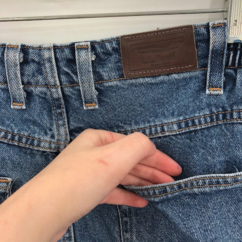L.L. Bean Mom jeans High Waisted Mom Size 12 Tall Elastic Waist Tapered Leg