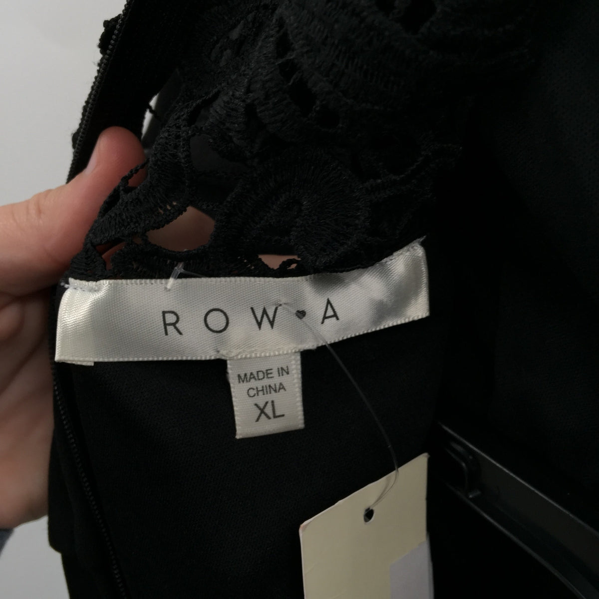 Row A Women Monique Lace Back Jumpsuit Spaghettis strap Size X-Large New