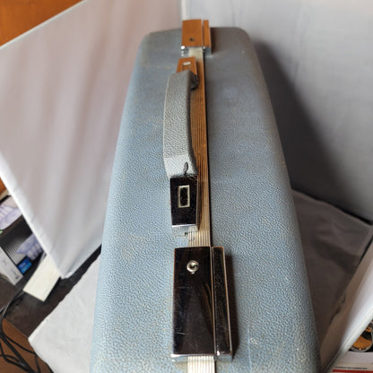 Forecast Vintage suitcase hard side lined divider 1960s 18" x 14" travel