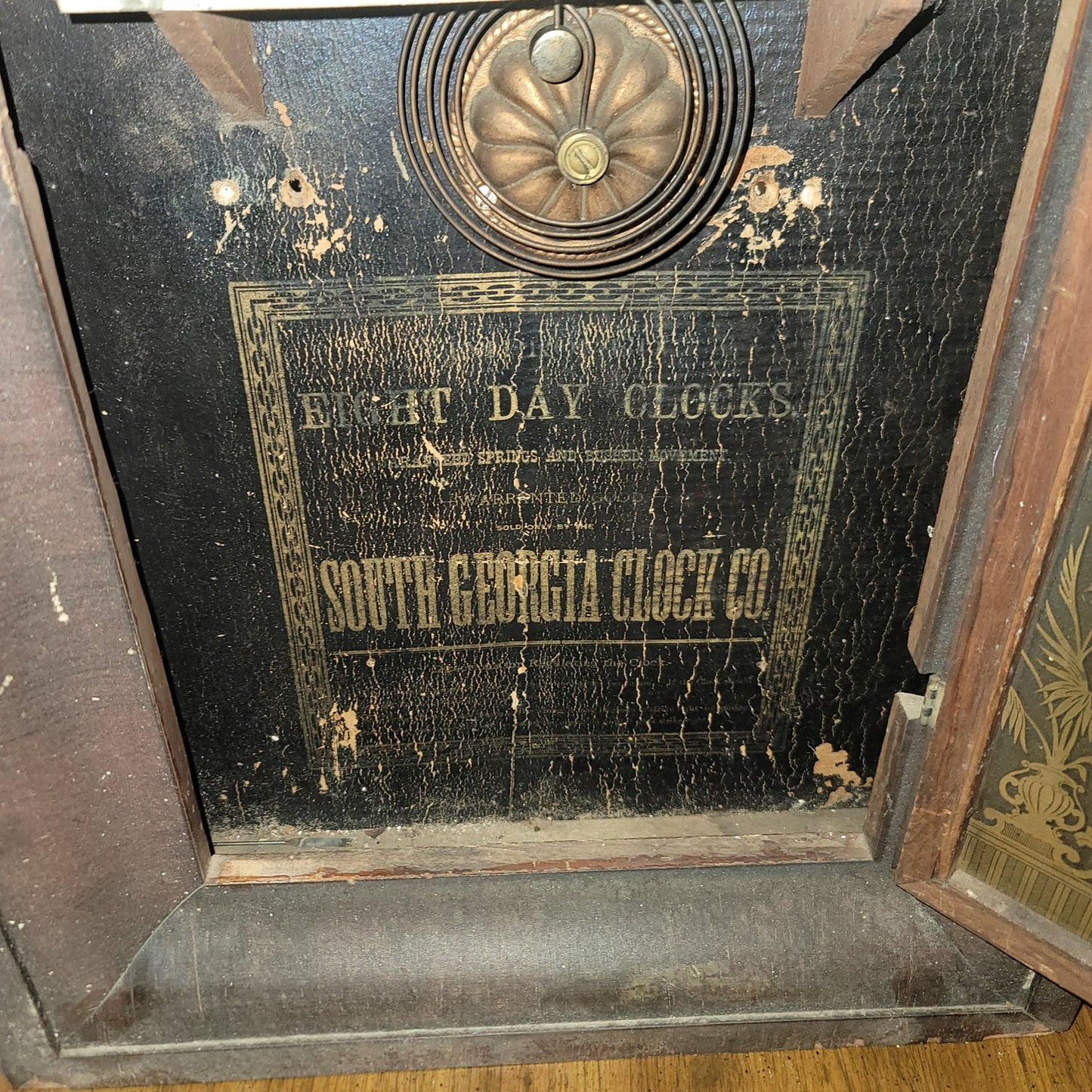 South Georgia Clock Co. Table wood clock damaged walnut veneer case key pendulum