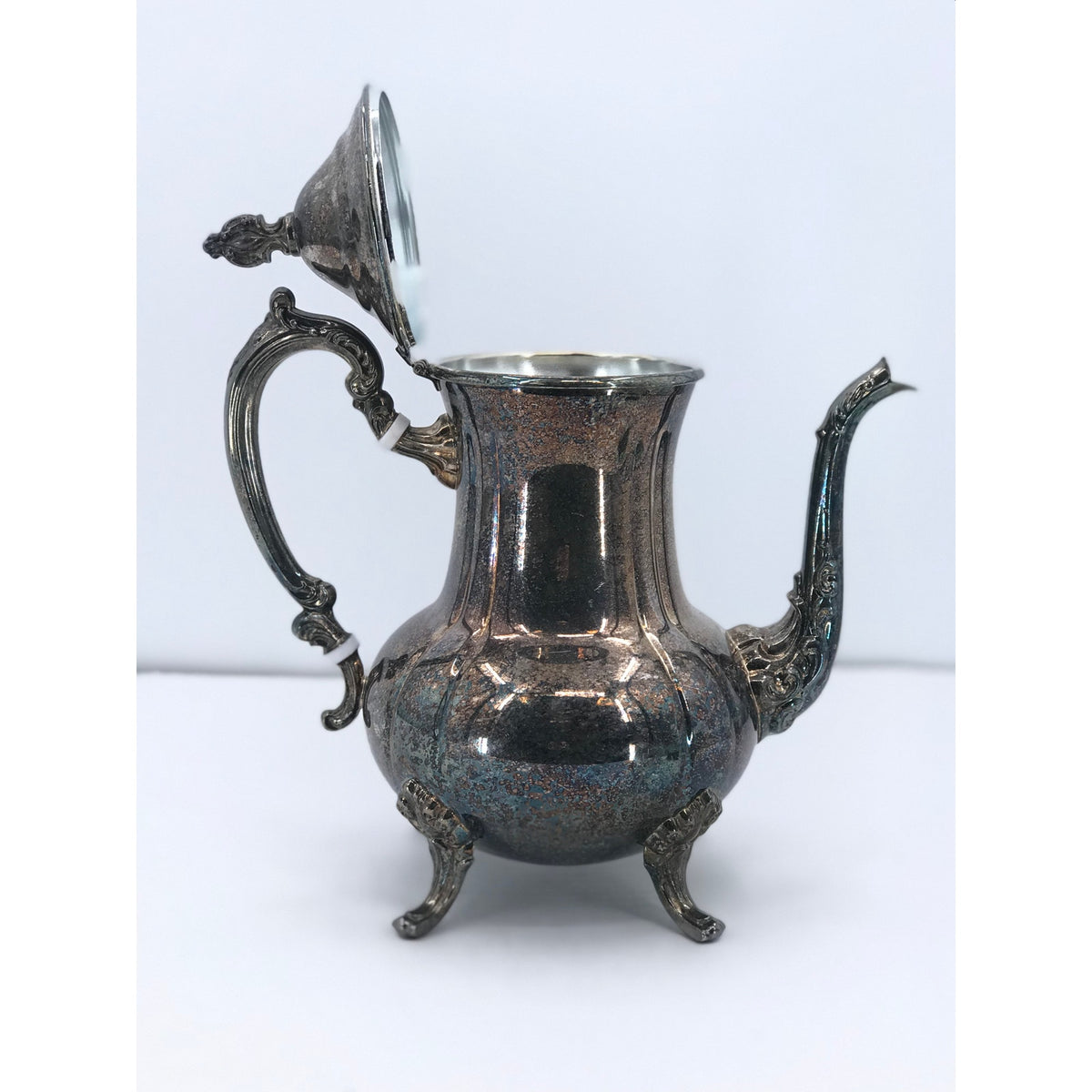 Towle Silverplated Vintage Tea Pot kettle Teapot handle Shell footed