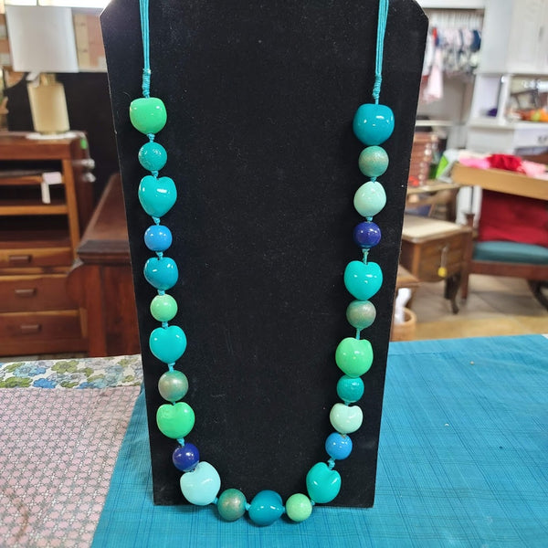 Vintage Costume Jewelry Wooden Nuts Seed Beaded Blue Green Chunky Necklace Faded