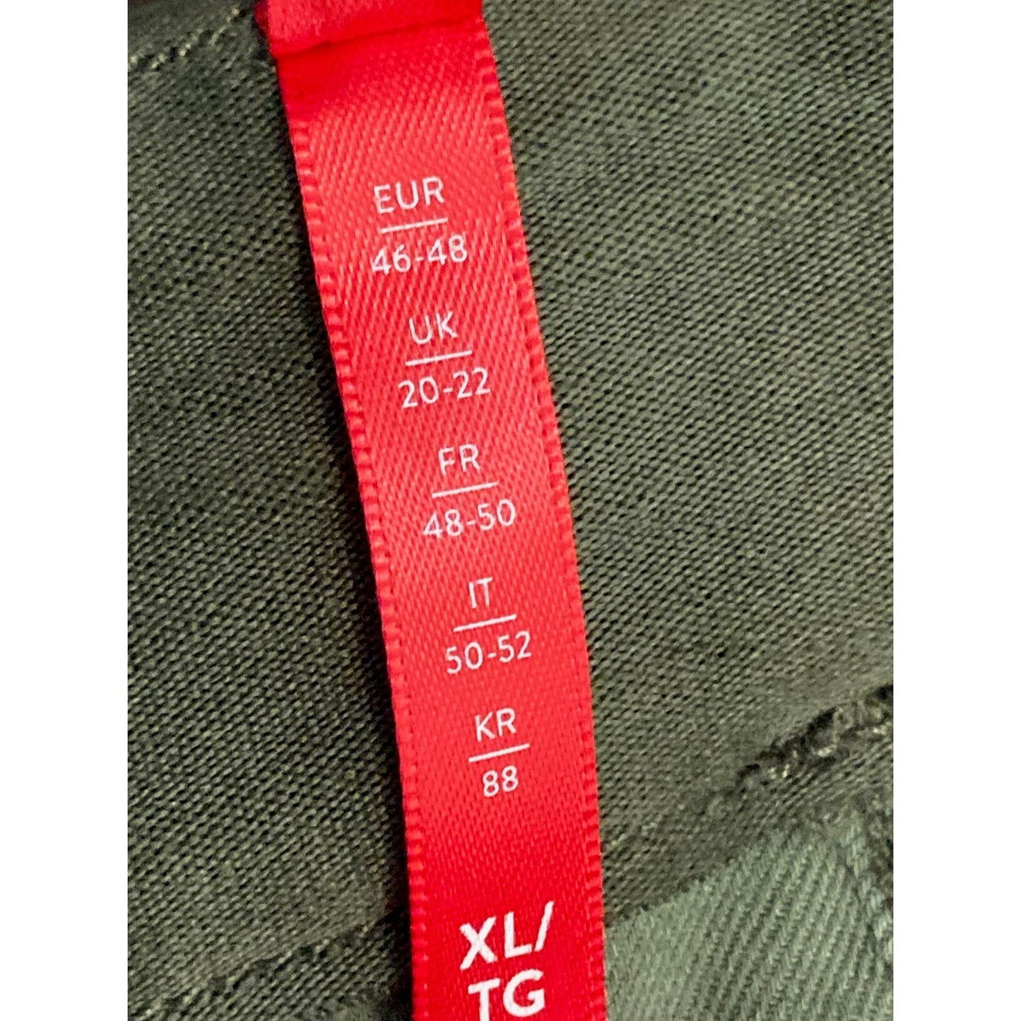 Spanx Stretch Twill Ankle Cargo Pants Sz XL/Extra Large in Sage Green NWT