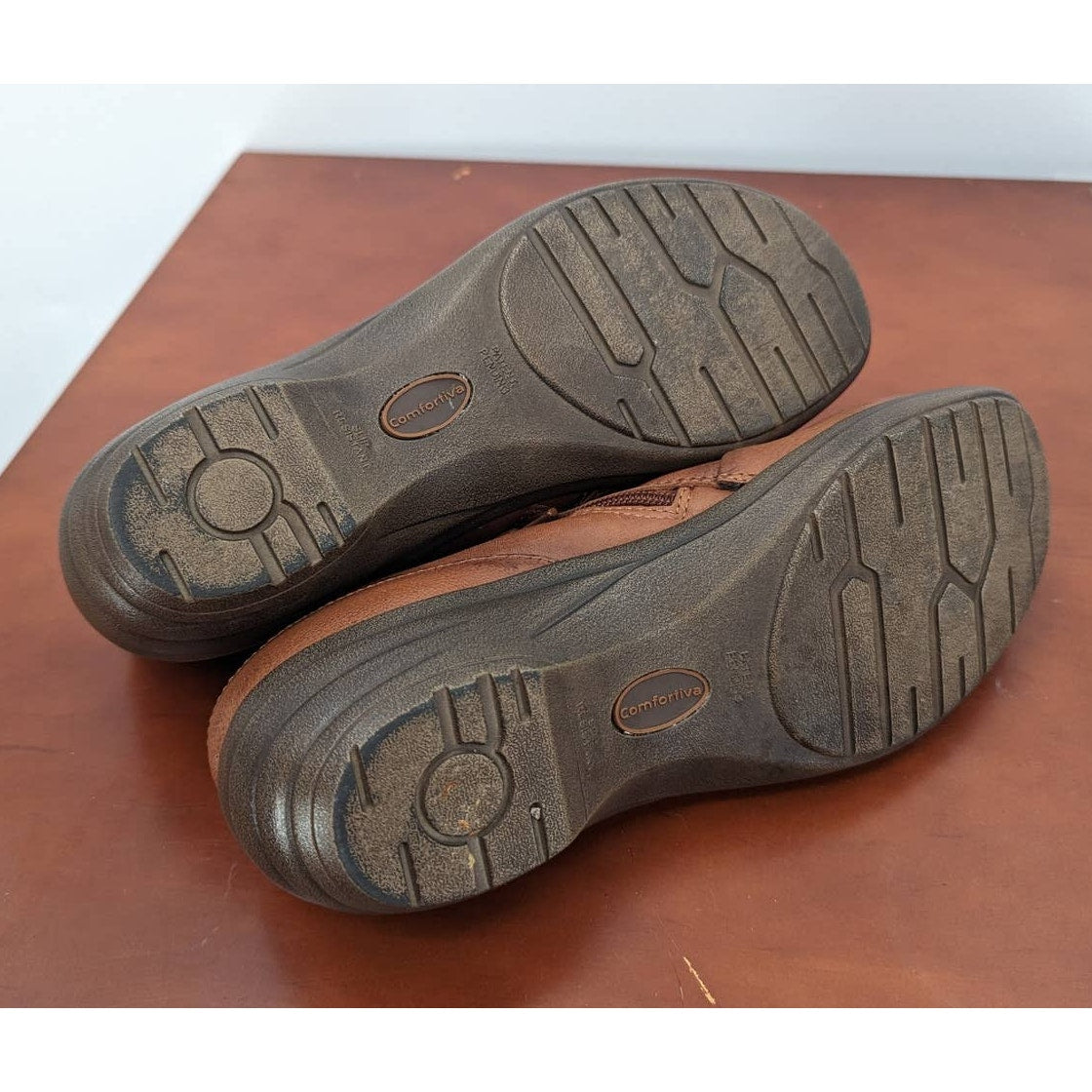 Comfortiva Memory Foam Leather Shoes Women's 10M Side Zipper Slip Resistant