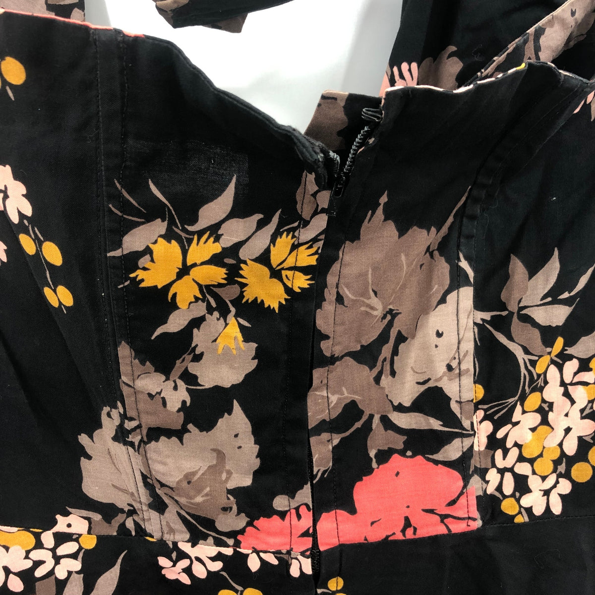 Vintage Sleeveless Belted Fit Flare Dress Halter Neck Backless Floral Circle