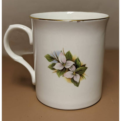 Crown Trent Vintage China Niagara Falls Souvenir Mug Tea Cup Ontario Canada