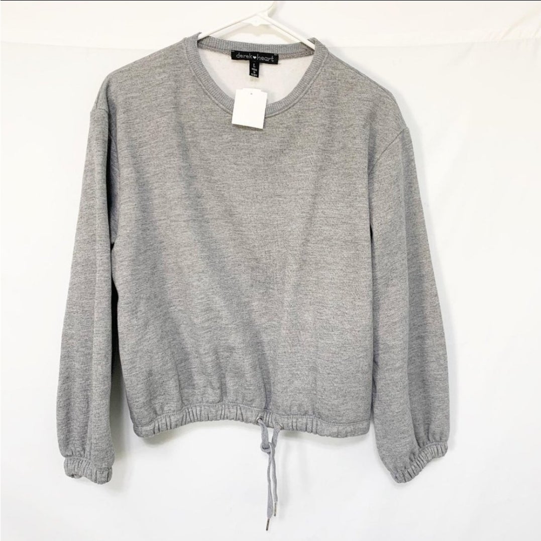 Derek Heart NWT Cropped Long Sleeve Sweatshirt Heather Grey Small