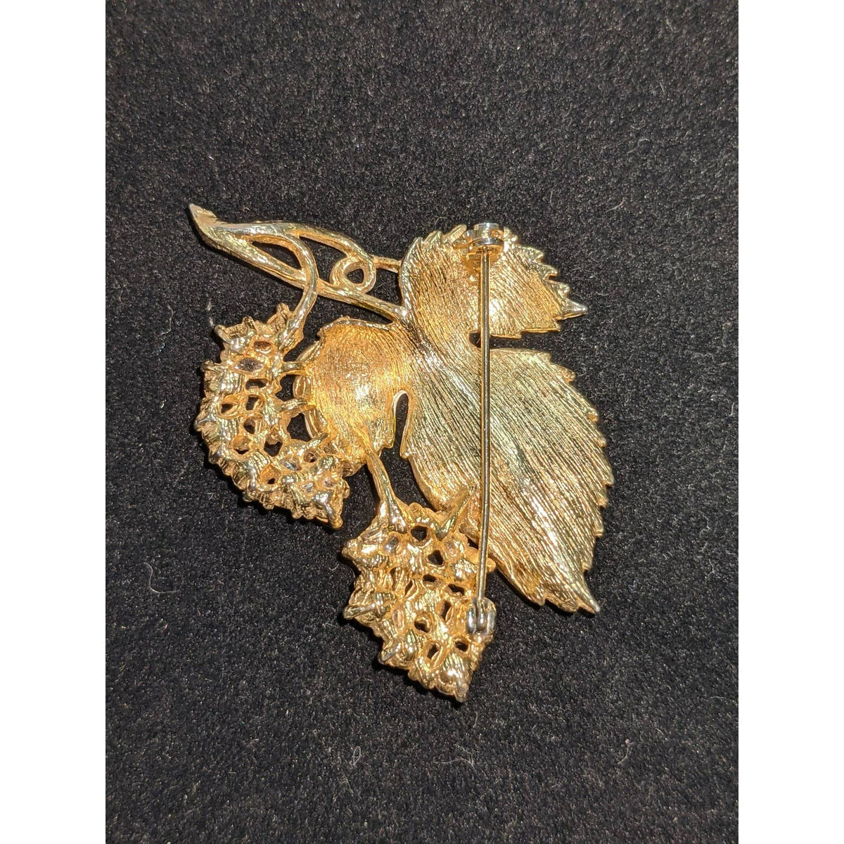 Vintage Enamel Rhinestone Grape Bunch Leaf Vine Brooch Pin Golden Tone