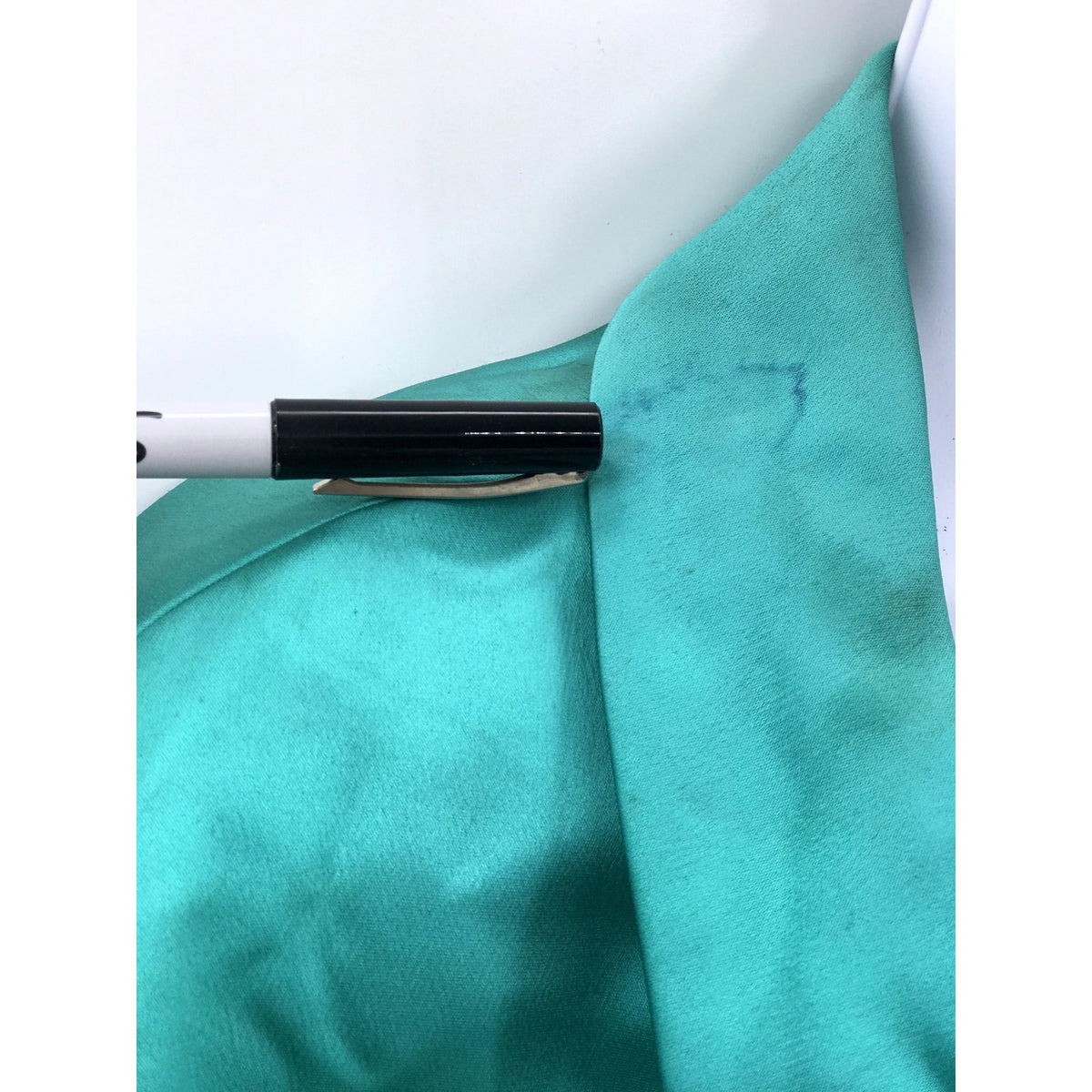 Vintage Women's Long Silken Satin Coat Duster 1950s 3/4 Sleeves Collared Neck Green