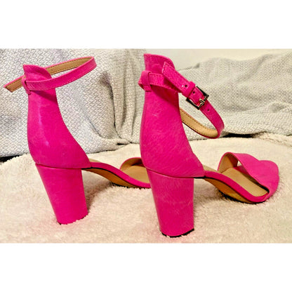 Vince Camuto Corlina Ankle Strap Block Heel Sandal Size 7M Barbie Pop Pink NWT