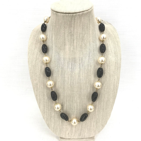Black Swirl Beads & Cream Round faux Pearl Necklace Lobster Clasp 1980s fashion