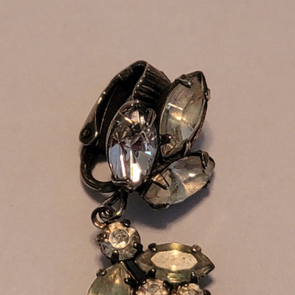 Vintage Faux rhinestones pearl drop pierced earrings dangle Clip On