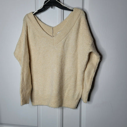 Topshop Pullover V-Neck Fuzzy Sweater Long Sleeve Straight Hem Beige Size Medium