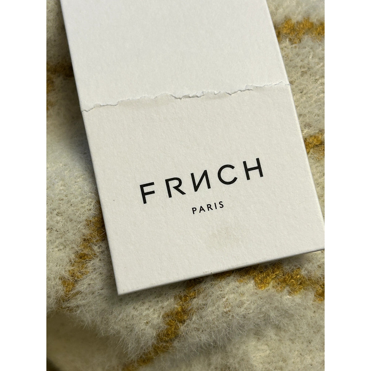 FRNCH Paris NWT Cozy Vertical Zig Zag White Yellow Sweater Size Medium/Large