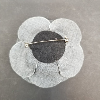 Vintage cloth brooch flower Pin costume jewelry