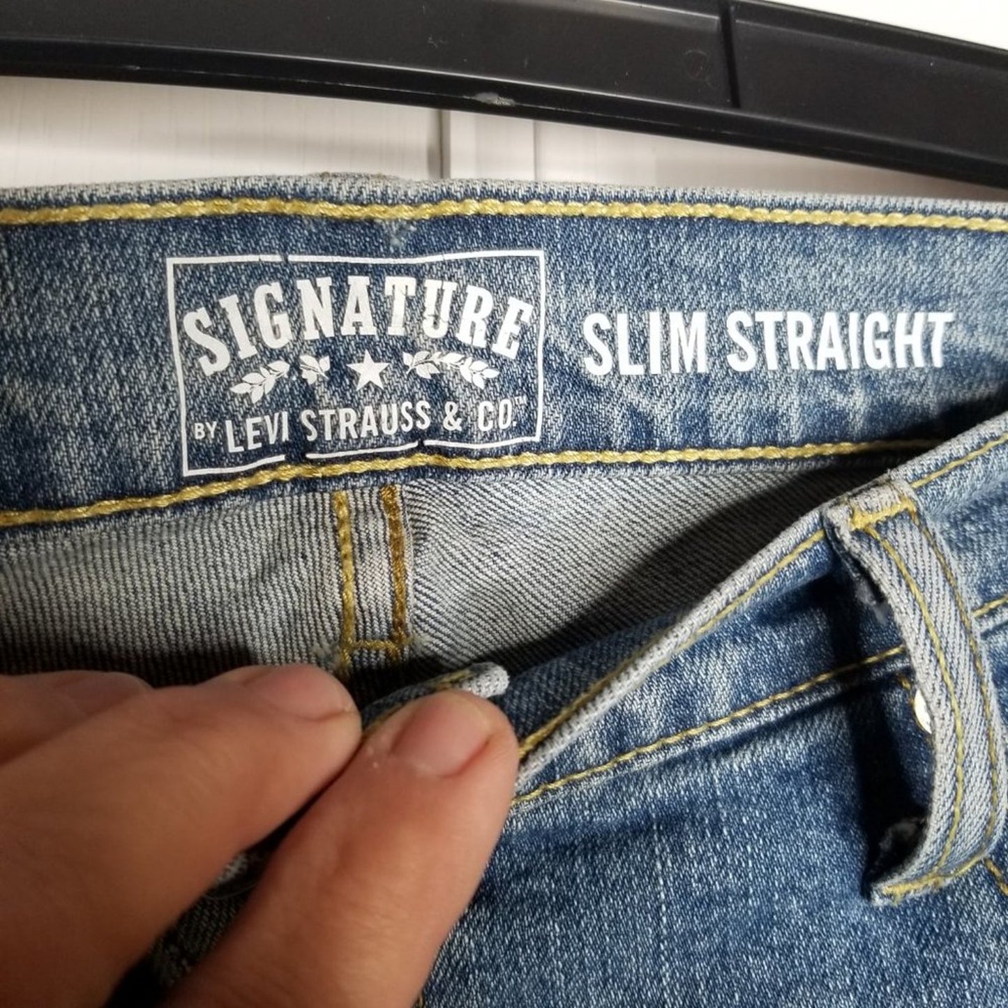 Signature by Levi Strauss & Co. Slim Straight Jeans Mid Rise Light Wash Sz 36x30