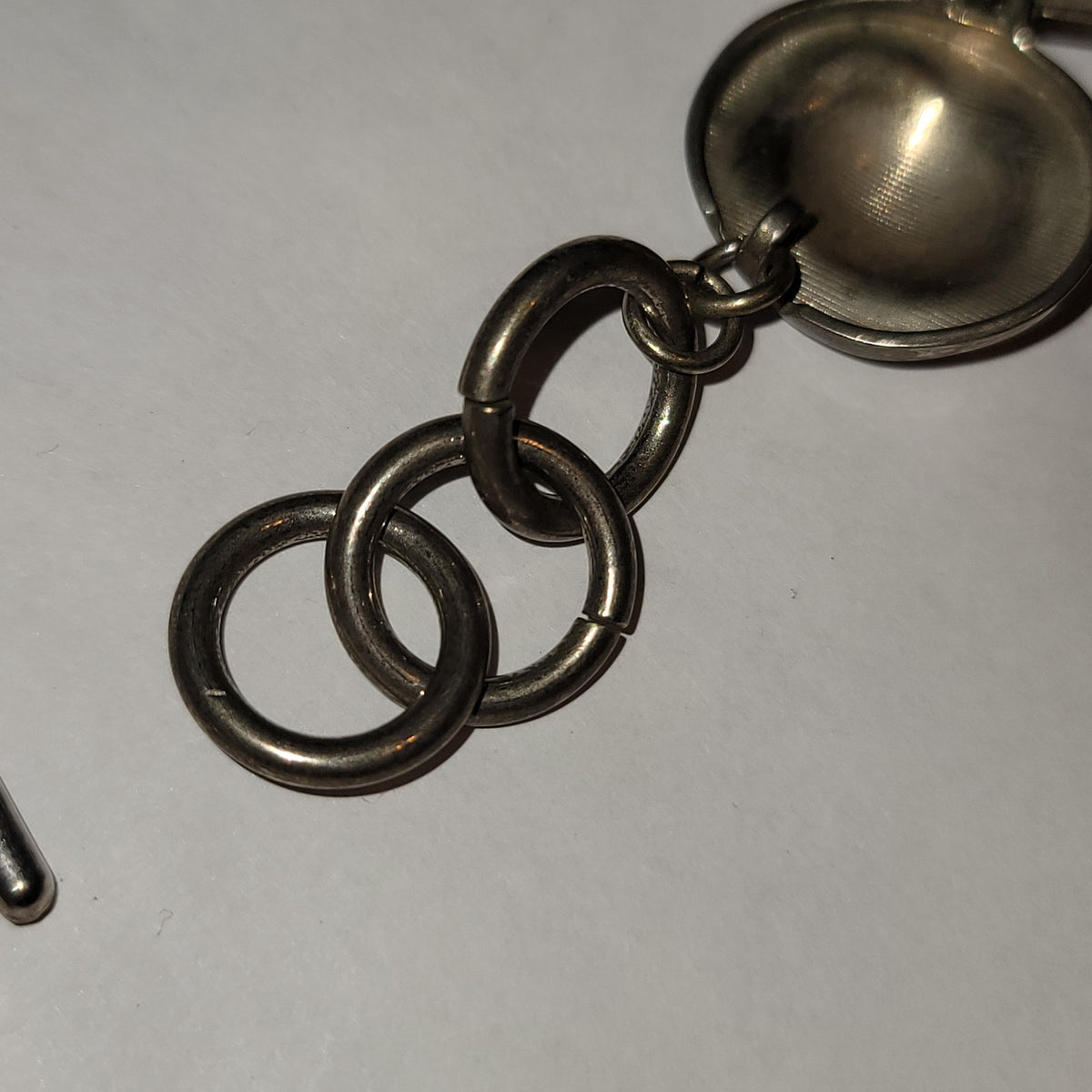 Vintage Silvertone necklace toggle clasp Discs hammered square circle 16" length