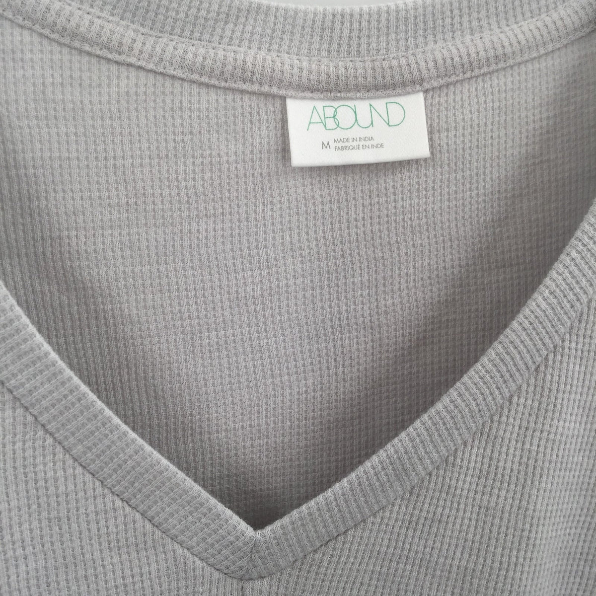 Abound Women's Twisted V-Neck Sweater Long Sleeve Heather Grey Size Medium NWT
