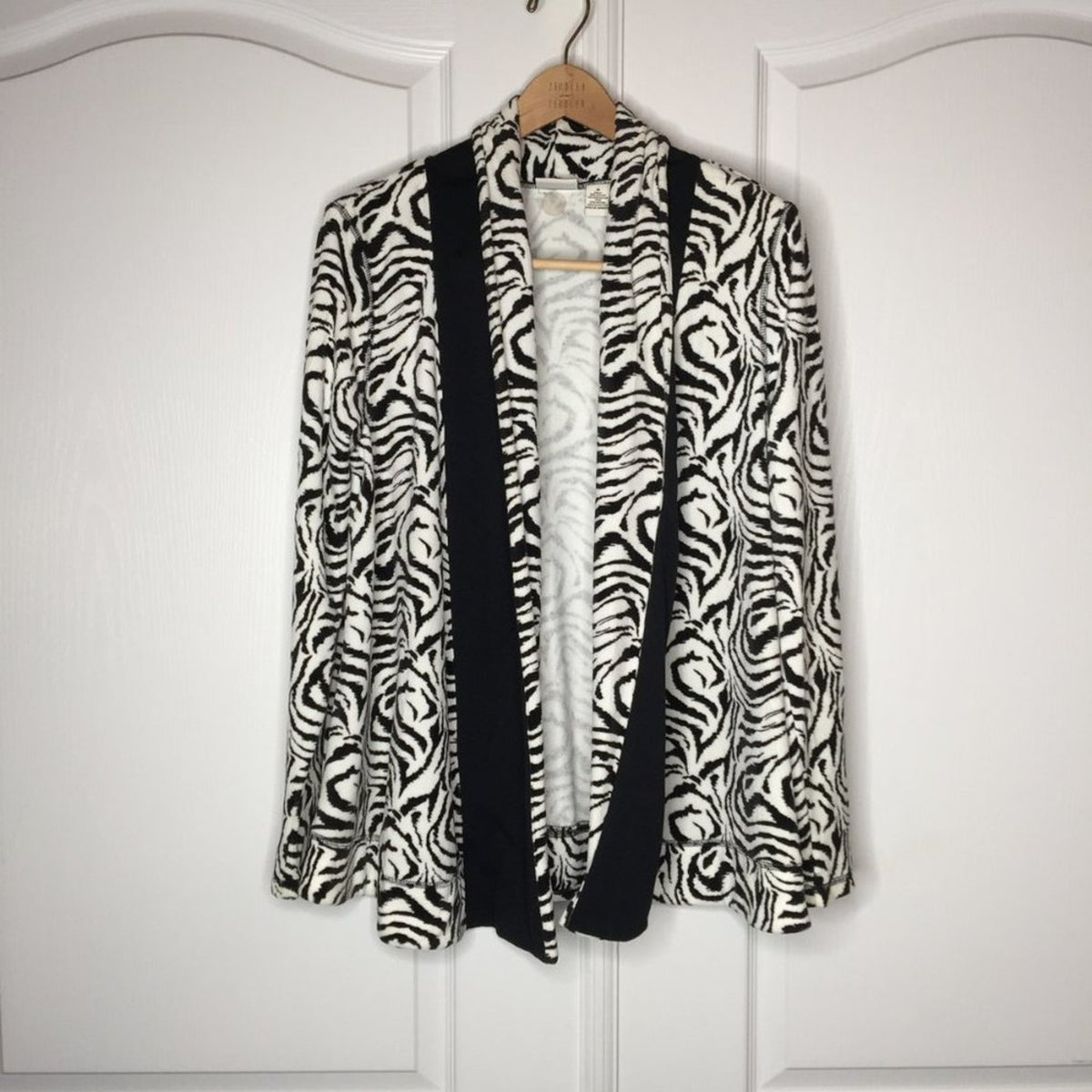 Kim Rogers Hi Low Open Front Cardigan Sweater Zebra Print Black/White MEDIUM