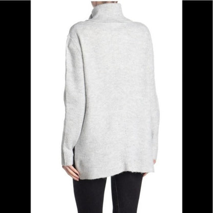 Sweet Romeo Sweater Medium Heather Grey NEW Abstract Rib Turtleneck Hi Low Tunic