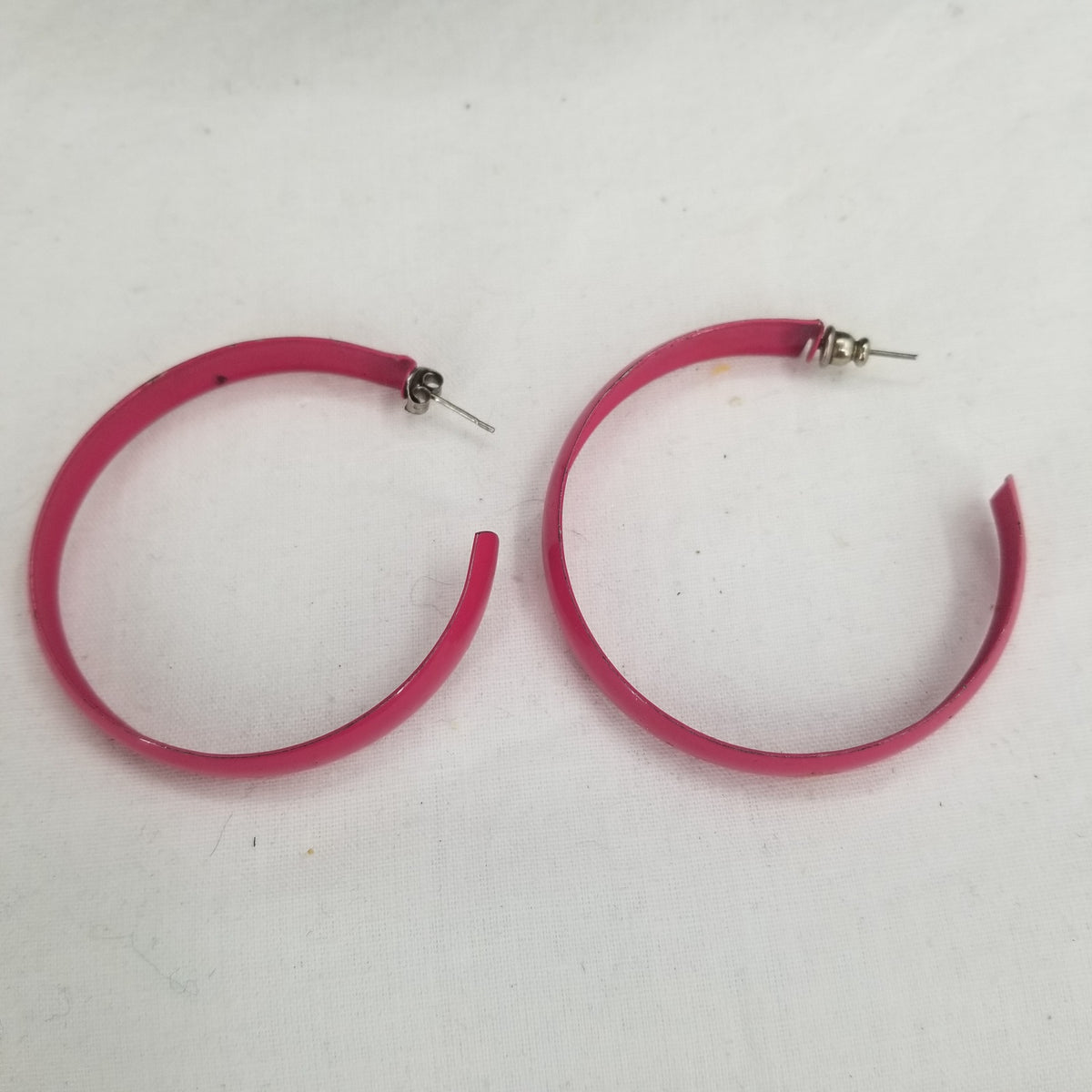 Vintage Pink Metal Wrap Around Hoop Post Earrings Costume Jewelry