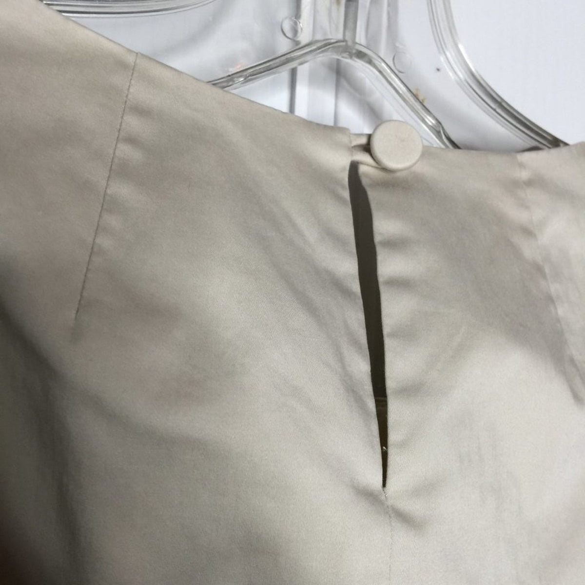 J. Crew Fitted Dress Side Zip Back Slit Ruffle Front  Classic Size 2 sleeveless