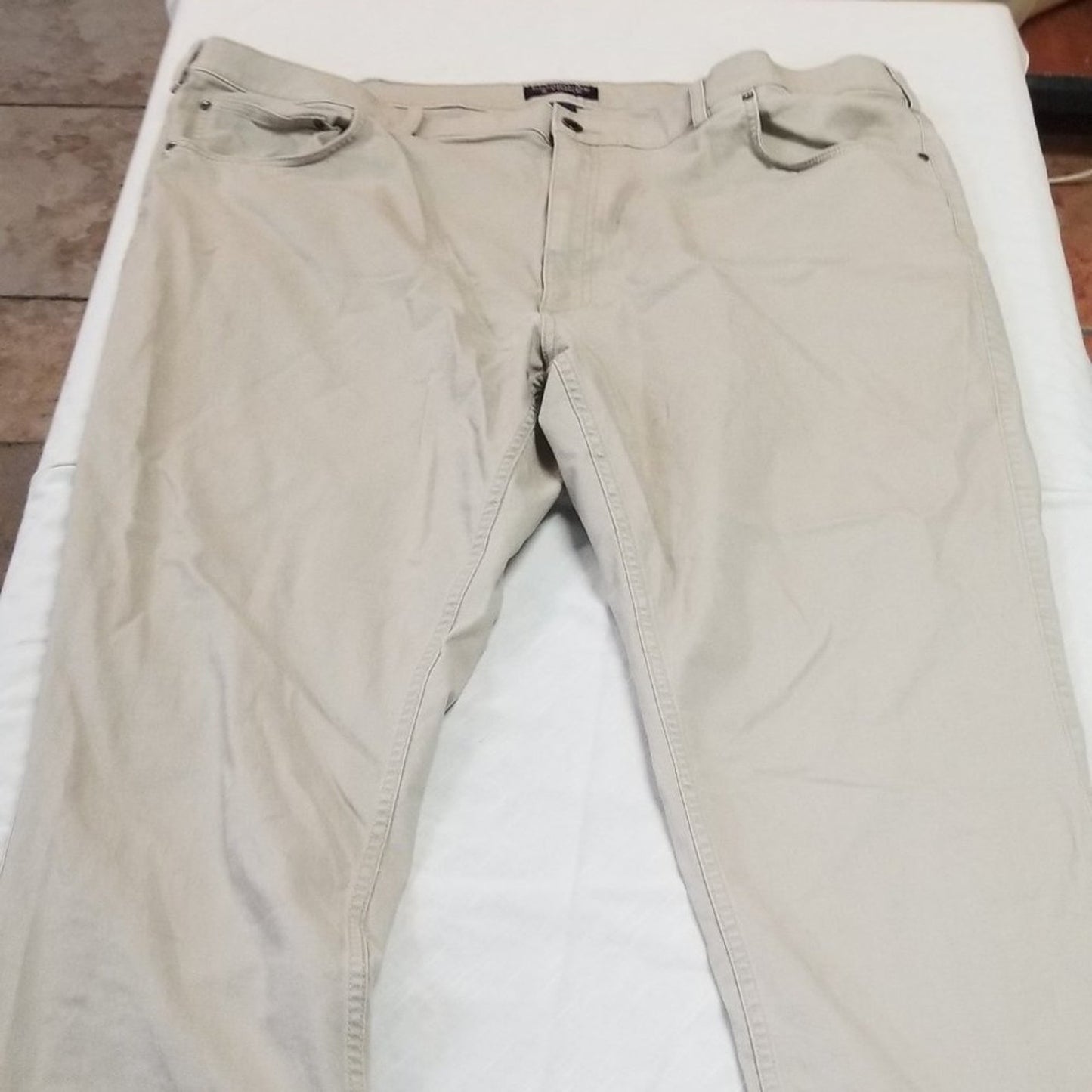 Roundtree & Yorke Casuals Chino Pants Flat Front Size 48X32