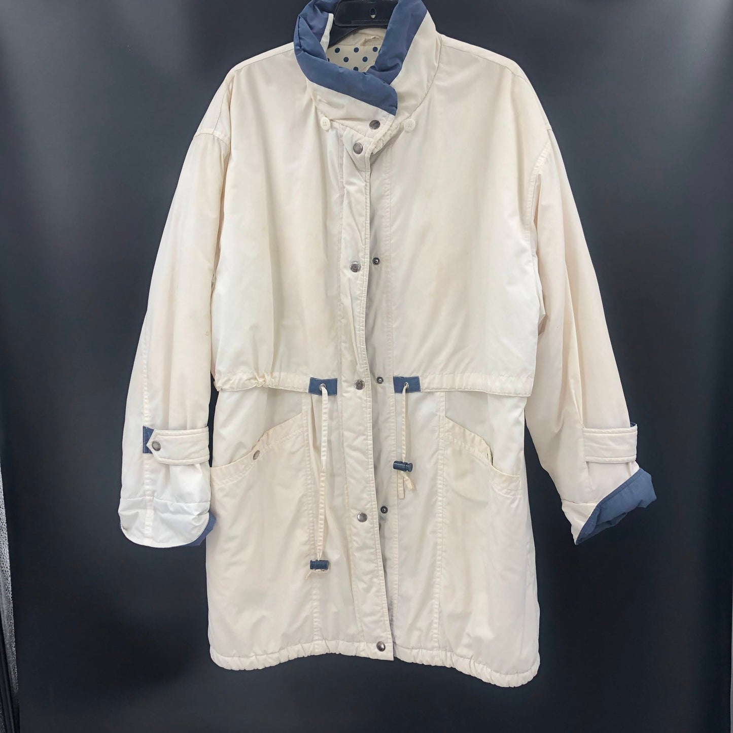 Cabin Creek Vintage 1990s Large Cinching Winter Coat White Blue Details Thick