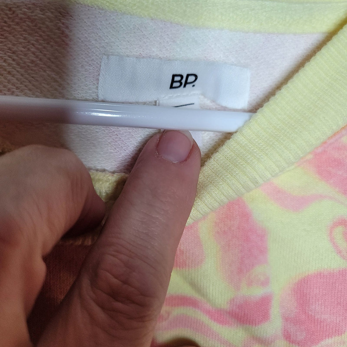 BP. Pullover Sweatshirt Long Sleeve Round Neck Yellow Spacey Size Extra Small