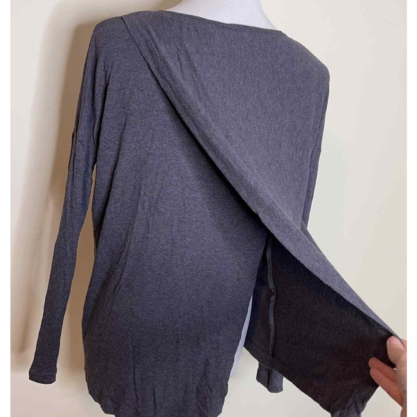 H by Bordeaux Split Back Pullover Rib Knit Sweater Top XS/Extra Small Gray NWT
