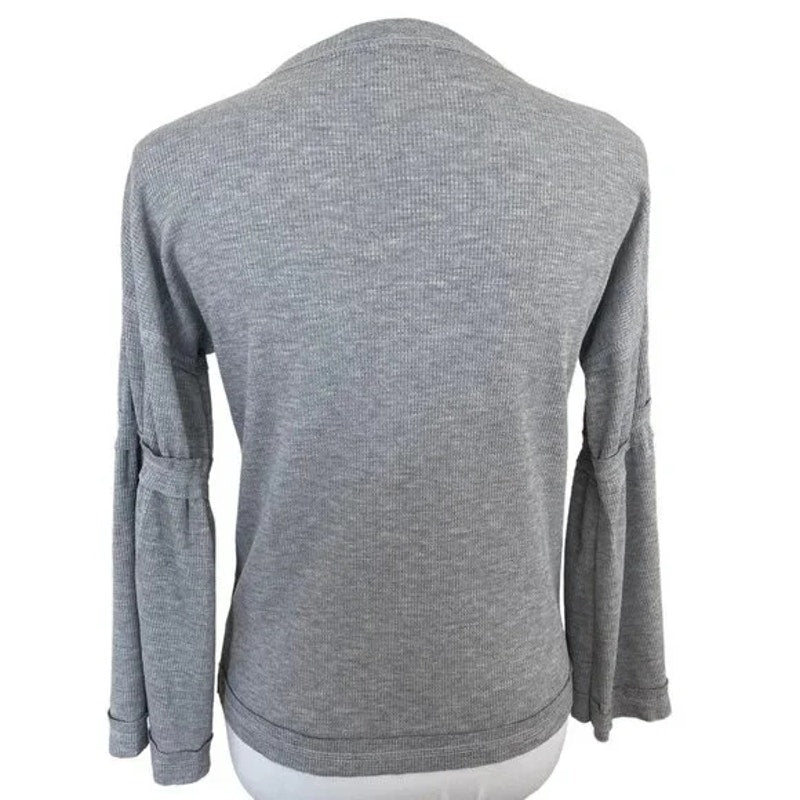 Baea Los Angeles Raw Seams Waffle Thermal Bell Sleeve Top Sz Small Grey NWT