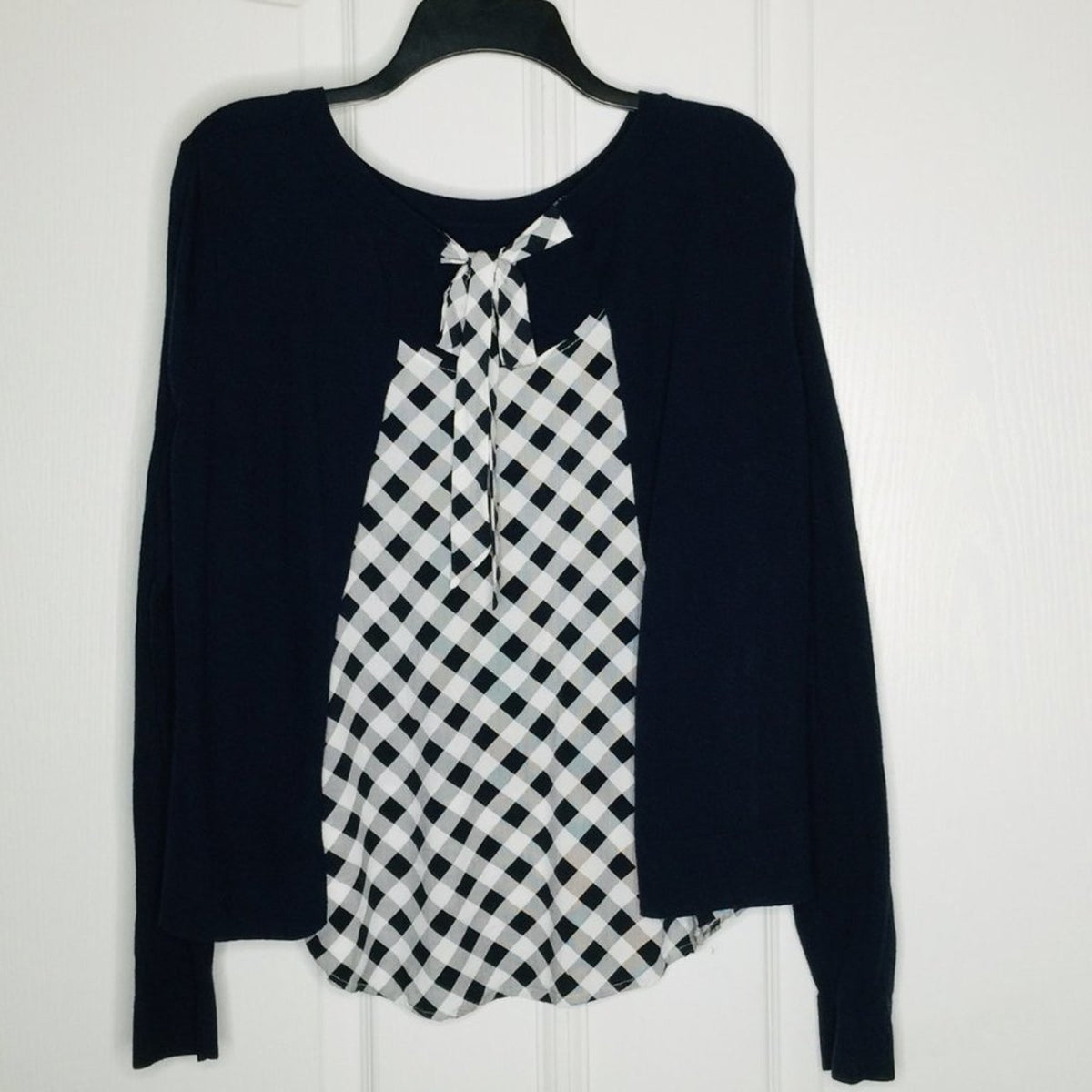 Crown & Ivy Hi-Low Blouse Top Long Sleeve Scoop Neck Tie Black check blue small
