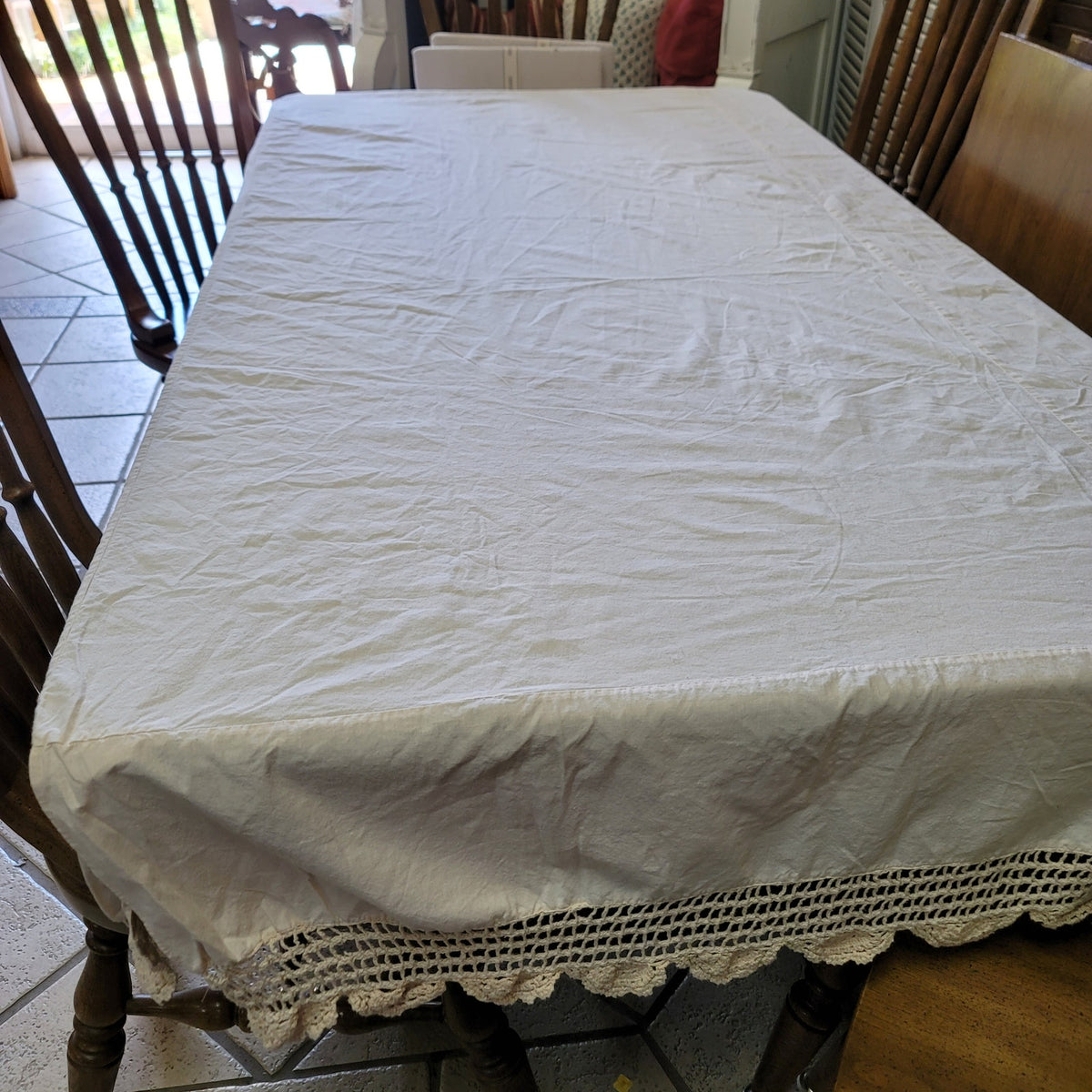 Queen Full Bedspread drop sides Crochet lace fringe Coverlet Vintage Cream Tan
