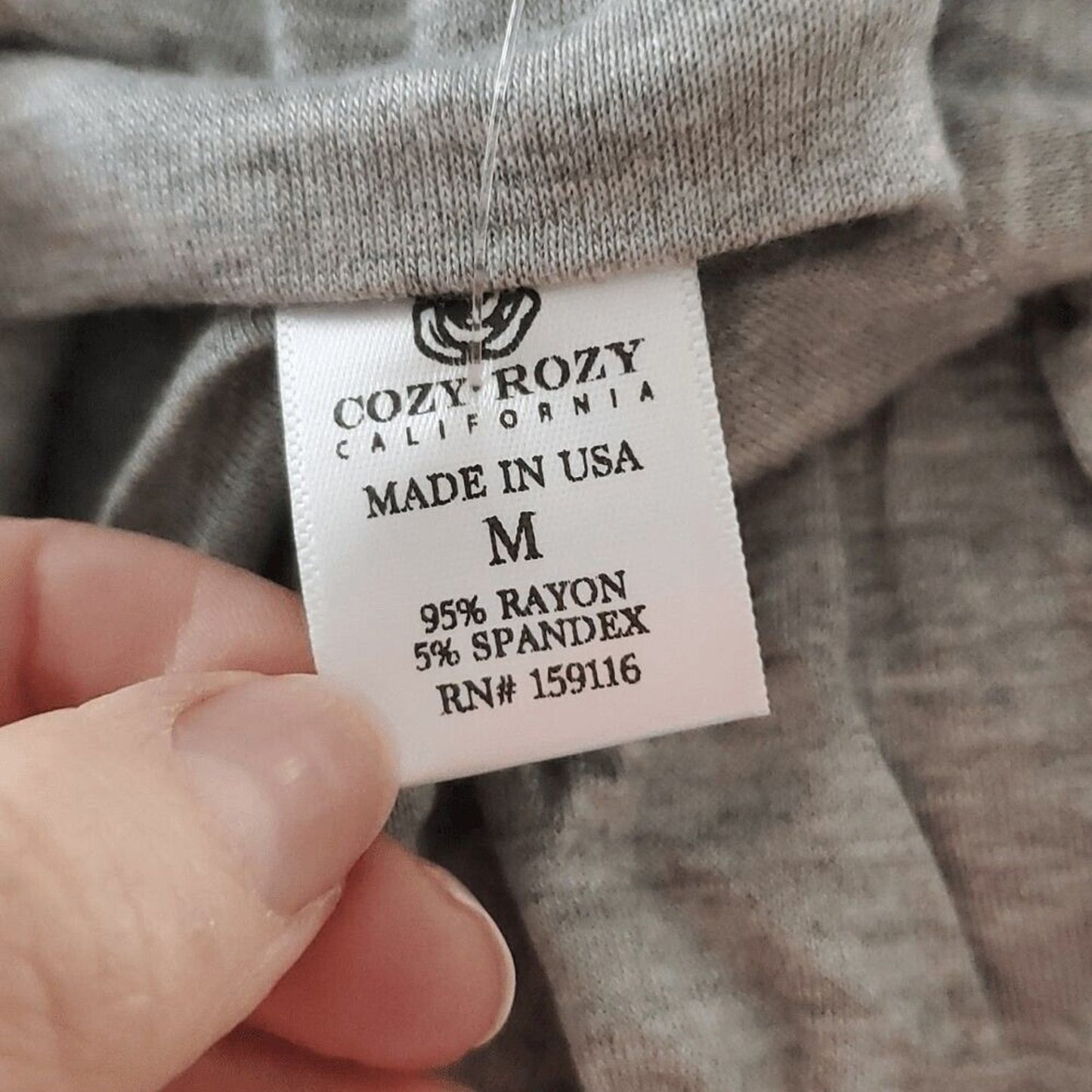Cozy Rozy Life is Good Graphic Split-Back Long Sleeve Top Sz Medium Gray NWT