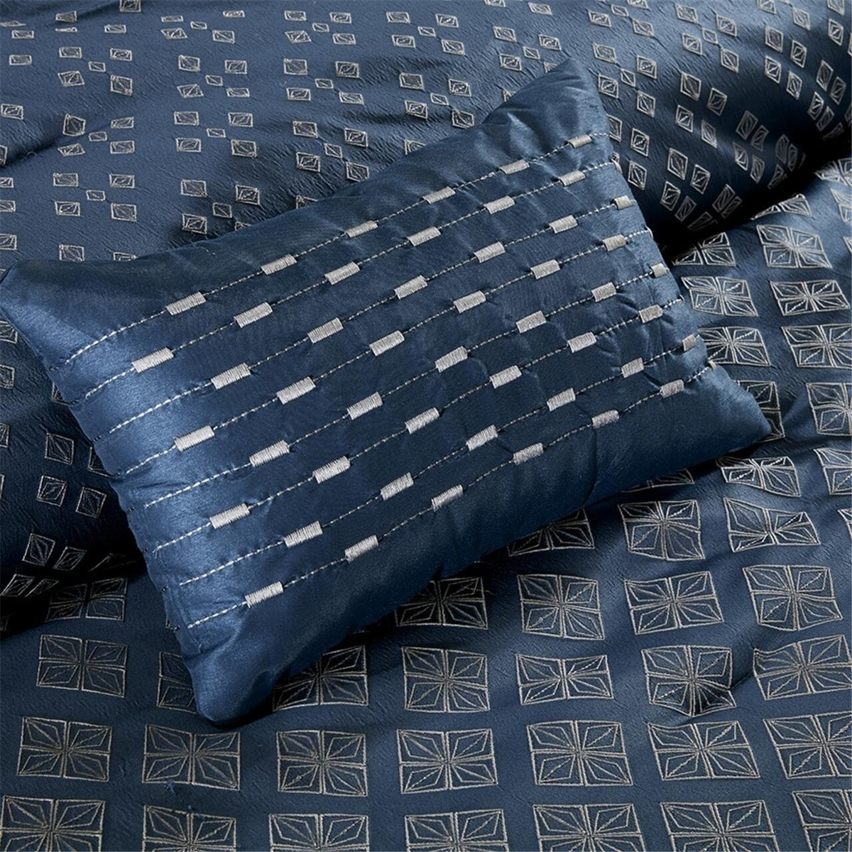 King Size Biloxi 7 Piece Comforter Set Blue Contemporary Madison Park MP10-3734
