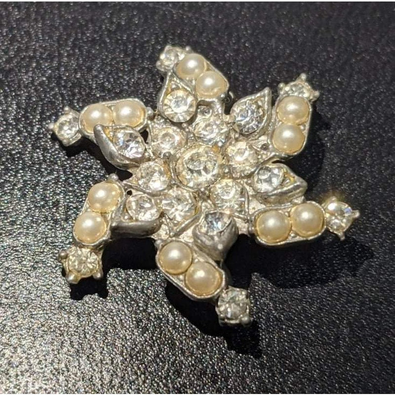 Vintage Mid-Century Faux Pearl Rhinestone Starburst Swirl Brooch Pin Silver Tone