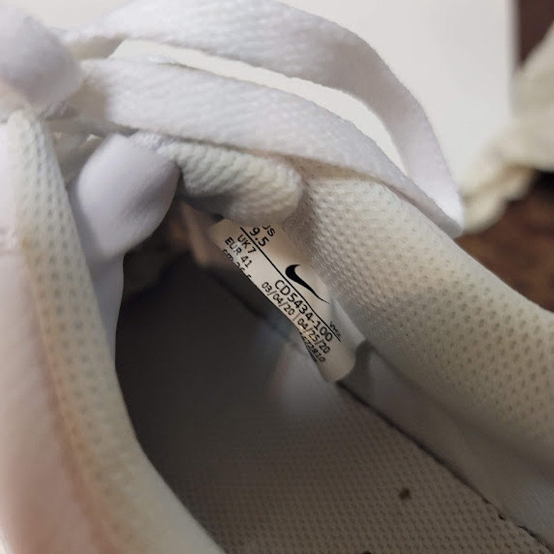 Nike Womens Vision Sneakers Size 9.5 White
