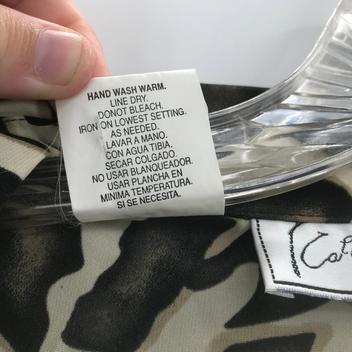Cathy Che Cream Animal Print Front Button Up Shirt Long Sleeves 18