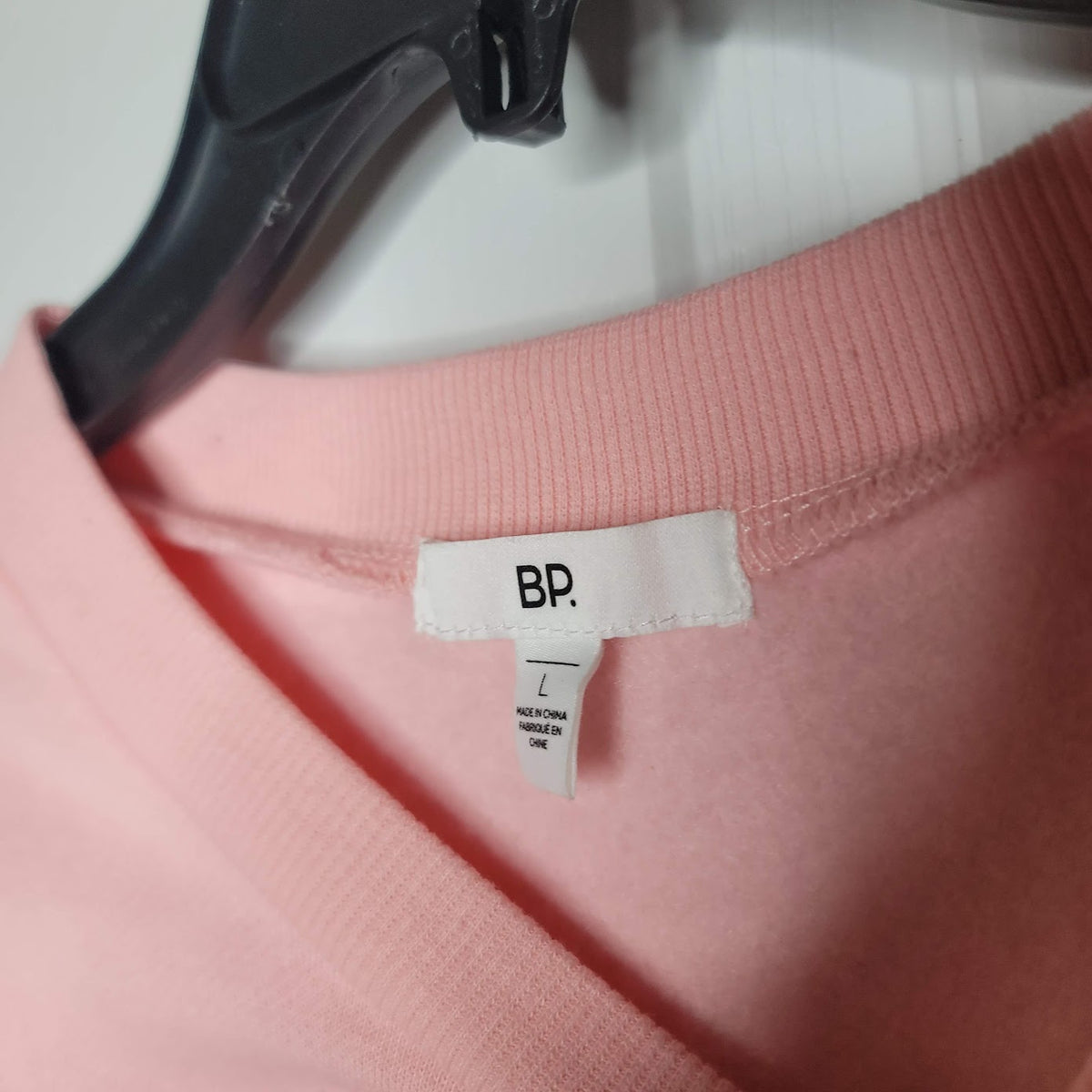 BP. Pink long sleeve cropped sweatshirt Size Large Cotton Blend NEW