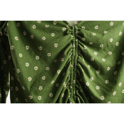 La La Land Creative Co Women's Ruched Crop Top Medium Sage Floral NWT V-Neck