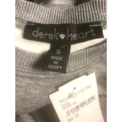 Derek Heart NWT Cropped Long Sleeve Sweatshirt Heather Grey Small
