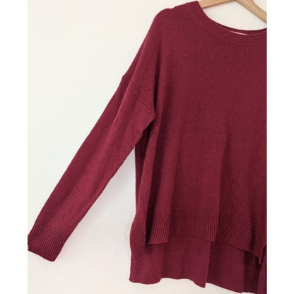 Chelsea 28 Cozy Soft High/Low Crew Neck Sweater Size Small in Burgundy Berry NWT