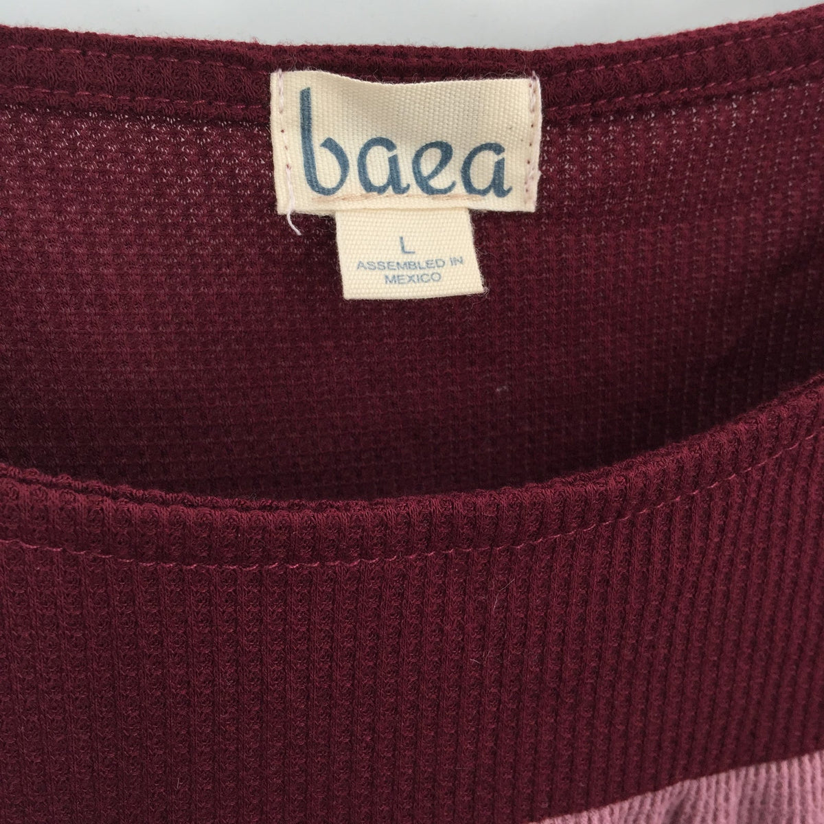Baea Women's Wine Bordeaux Blouse Top Flutter Sleeve Maroon Size Large NWT