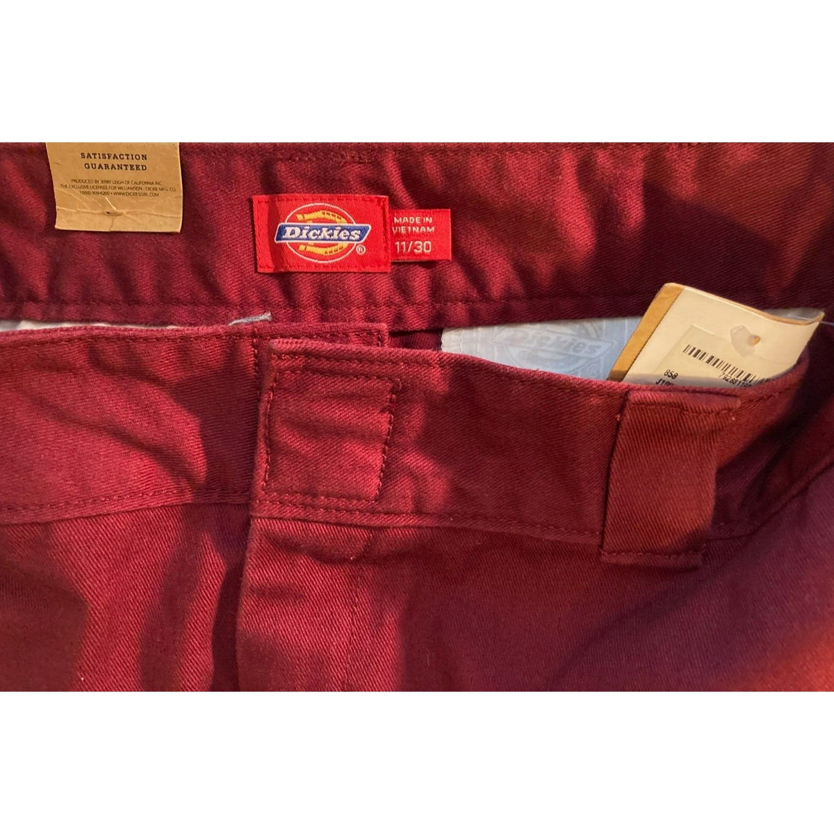 Dickies Straight Leg Juniors Flat Front Mid Rise Pants Size 11/30 Burgundy NWT