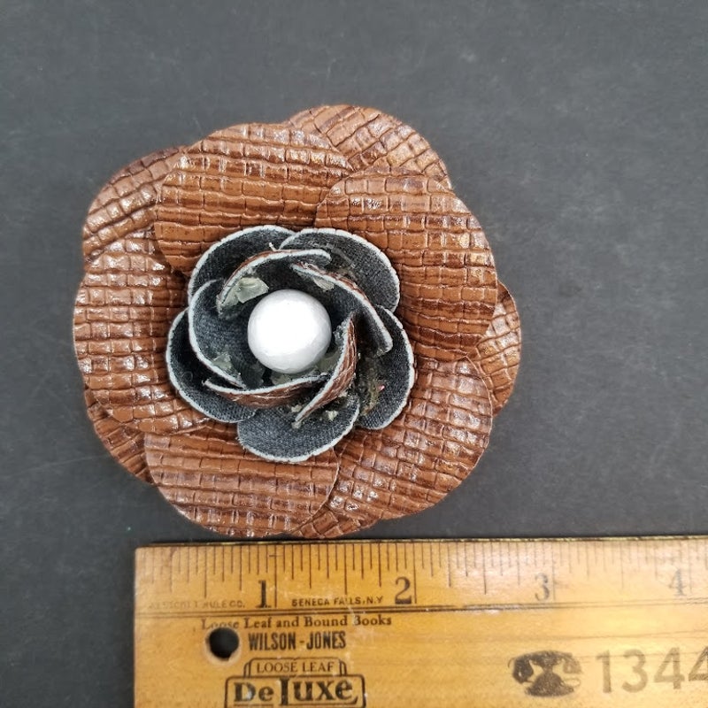 Vintage cloth brooch flower Pin costume jewelry