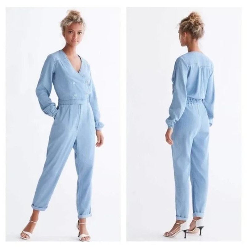 Ali & Jay NWT Blue Surfrider Jumpsuit Chambray Size Medium NEW Casual travel