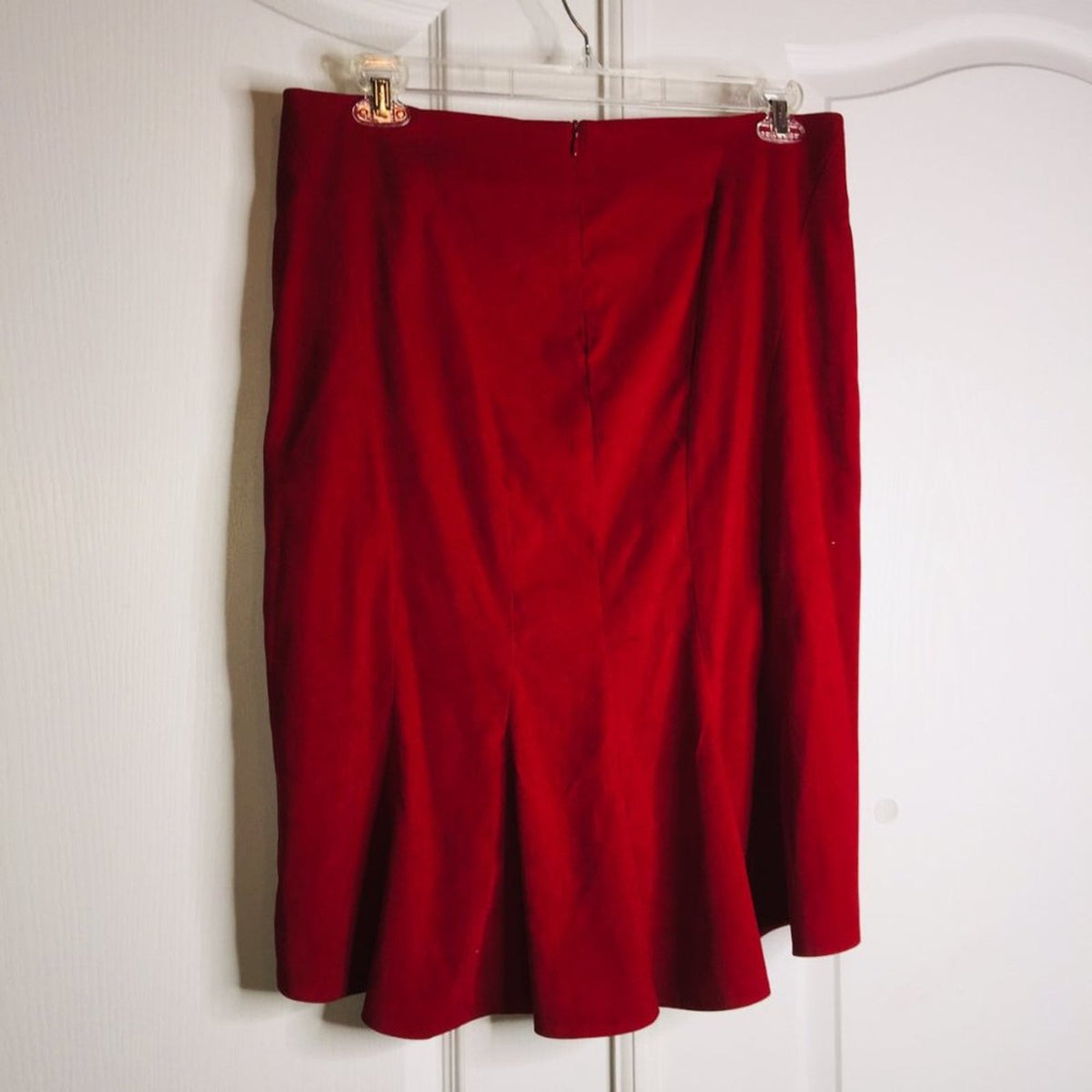 Cato Vintage Faux Suede Hi-Low Knee length Skirt Back Zip Solid Red Size 14