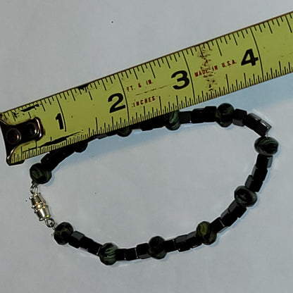 Vintage glass bead bracelet green cat ovoid black obsidian square barrel clasp